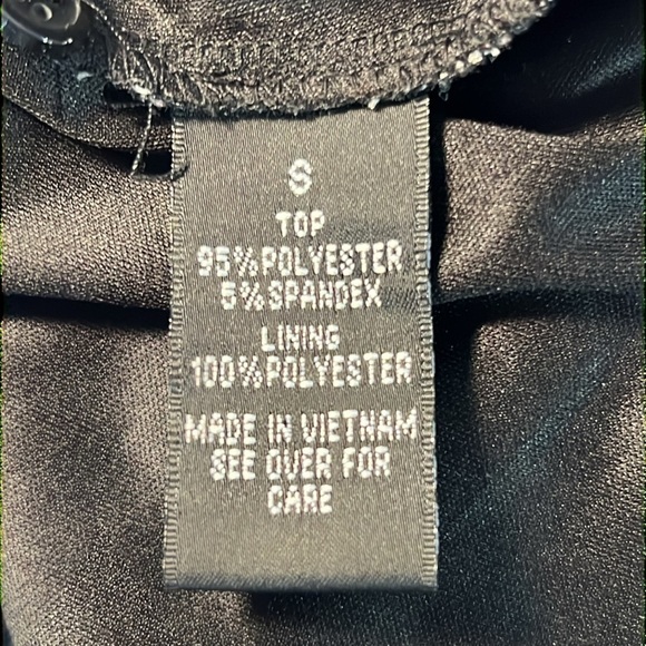 AB STUDIO SMALL BLACK AND WHITE LACE RUFFLE BLOUSE - Picture 8 of 9